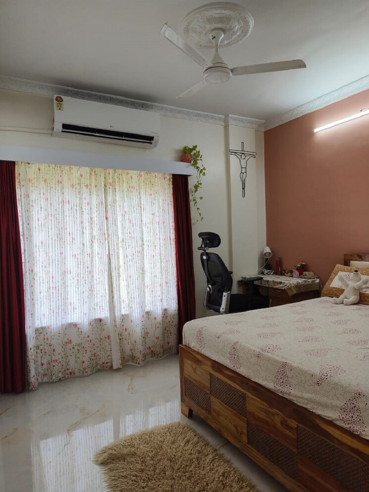 Bedroom, bandra west 2 Bedroom 750 Sq.Ft. Apartment In Bandra West Mumbai 9404094