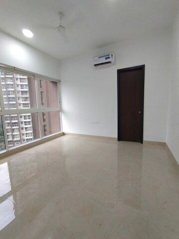 Room in 3 BHK Apartment at Runwal Forests, Kanjurmarg West – for Rent