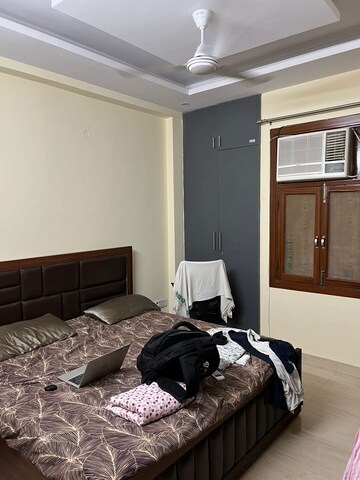 Living Room in 2 BHK Builder Floor at Sector 40 – for Rent