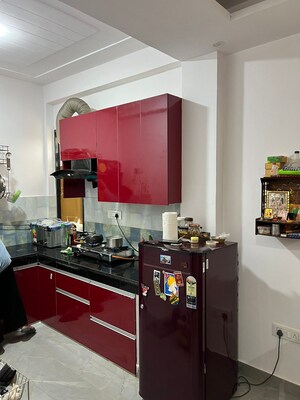 Kitchen in 2 BHK Builder Floor at Sector 40 – for Rent