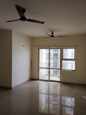 Room in 3 BHK Apartment at Sector 86 – for Rent