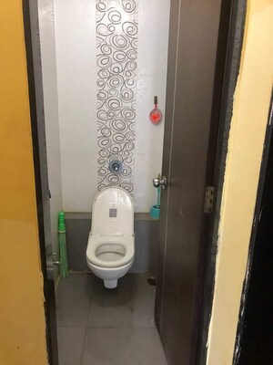 Bathroom in 1 BHK Apartment at Gokul Tower Apartment, Kandivali East – for Rent