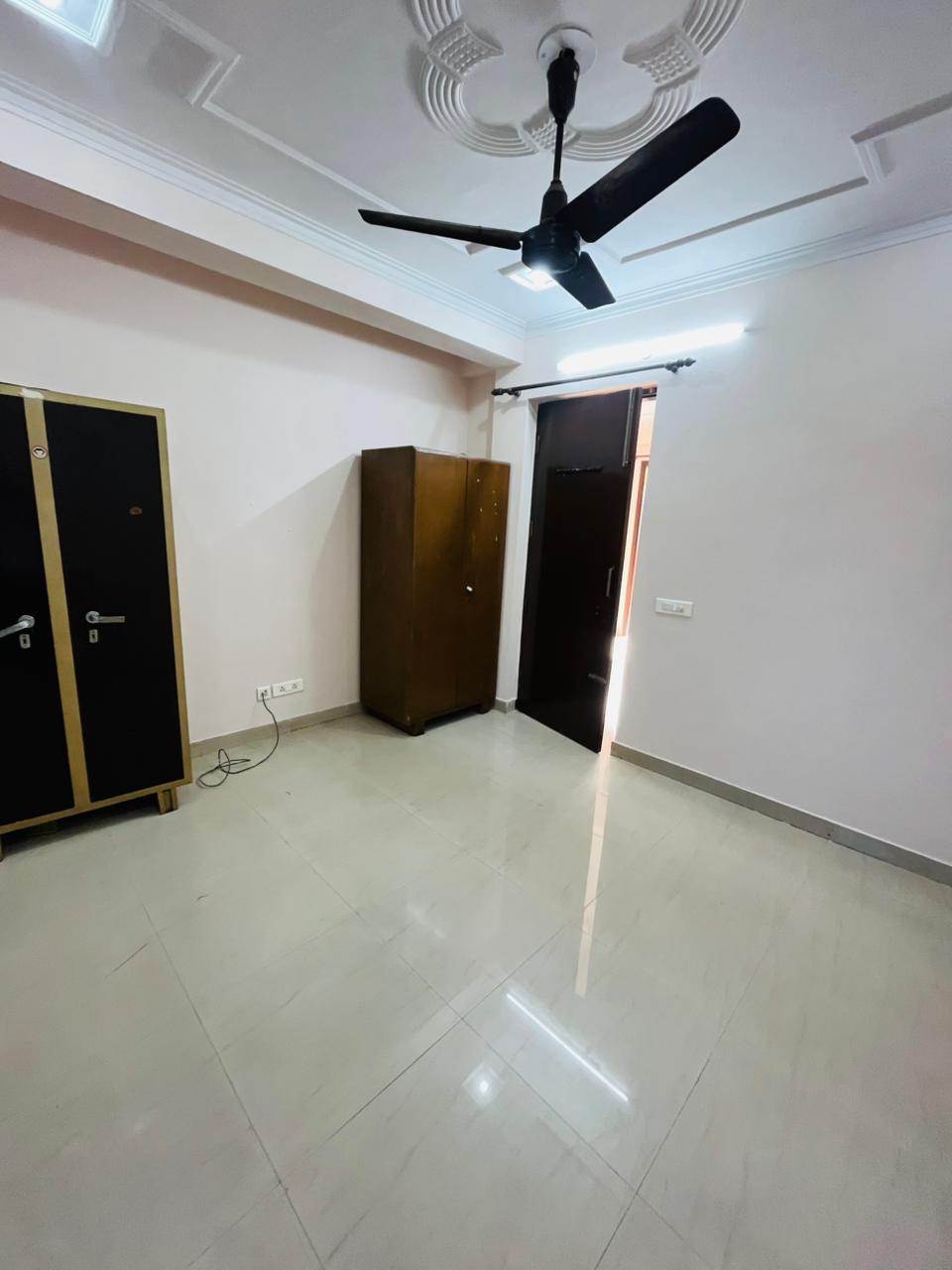 1 BHK Builder Floor For Rent in S Block 