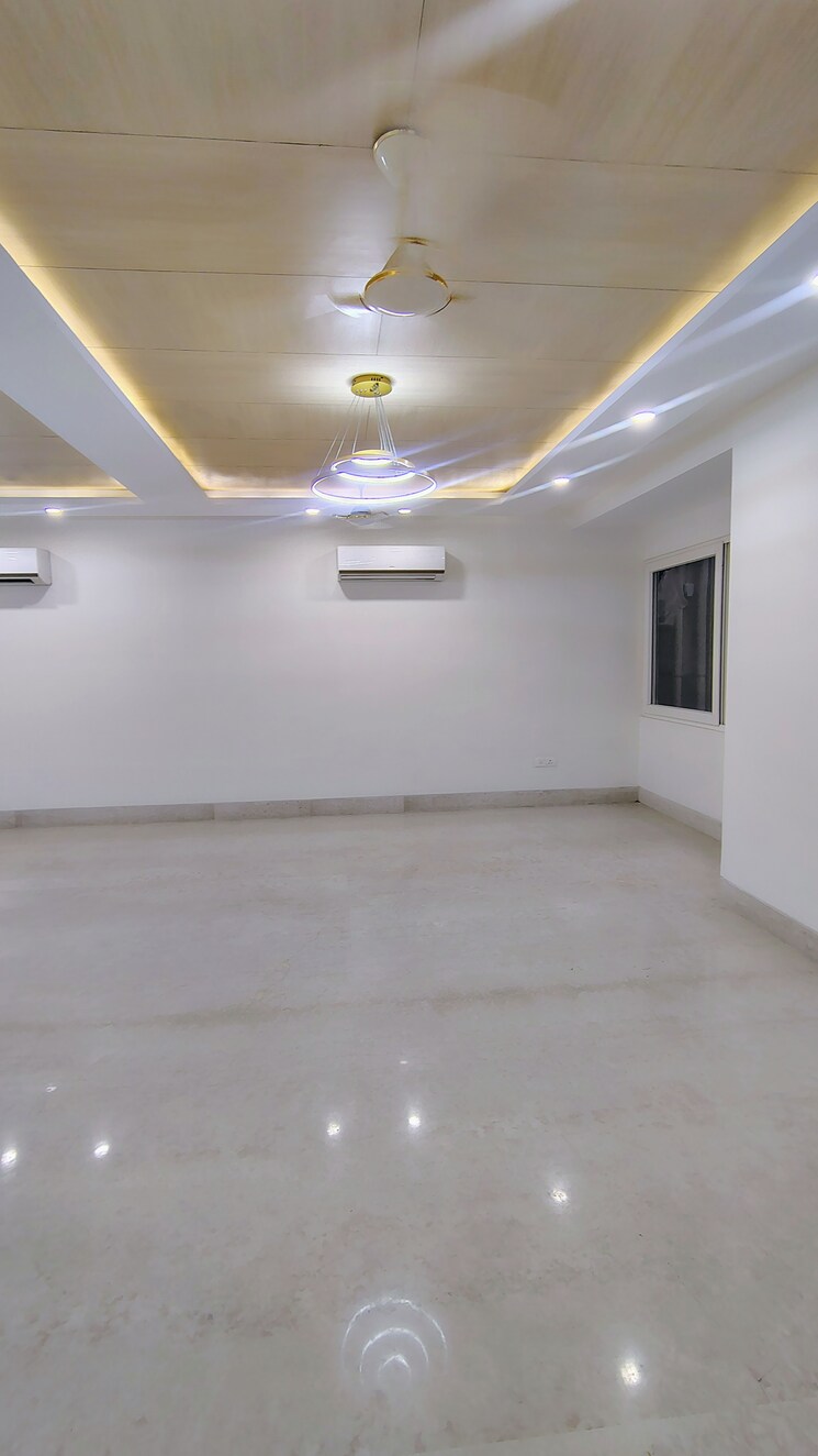 Room, dlf-city-gurgaon 4 Bedroom 2900 Sq.Ft. Builder Floor In Sector 27 Gurgaon 9404253