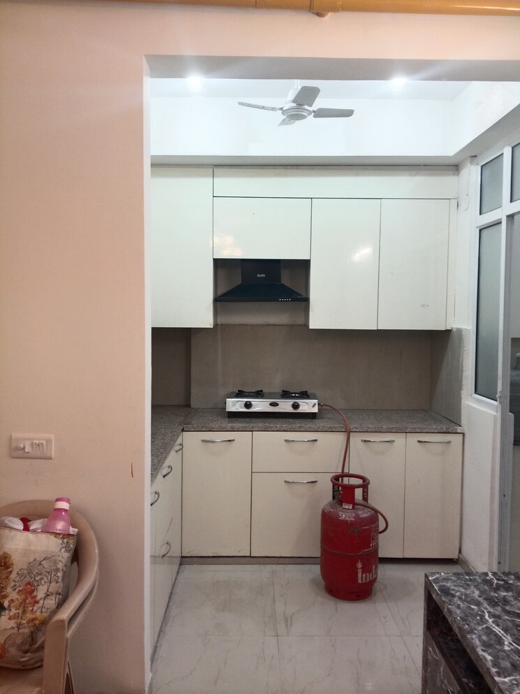 Kitchen, mahagun-mywoods-ii 2.5 Bedroom 1125 Sq.Ft. Apartment In Sector 16c Greater Noida Greater Noida 9404326