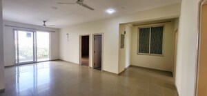 Room in 4 BHK Apartment at Emaar Palm Hills, Sector 77 – for Rent