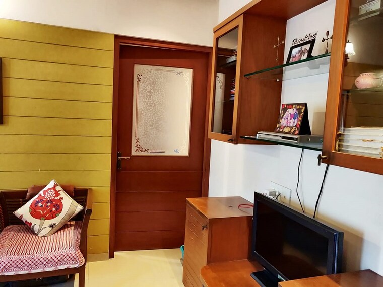undefined, bandra west 1 Bedroom 550 Sq.Ft. Apartment In Bandra West Mumbai 9404268
