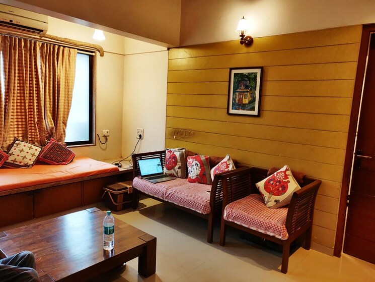 Living Room, bandra west 1 Bedroom 550 Sq.Ft. Apartment In Bandra West Mumbai 9404268