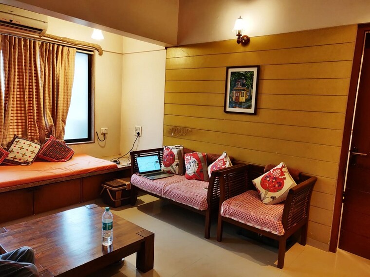 Living Room, bandra west 1 Bedroom 550 Sq.Ft. Apartment In Bandra West Mumbai 9404268