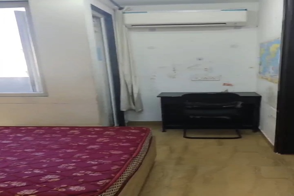 1 RkBuilder Floor For Rent in Old Rajinder Nagar