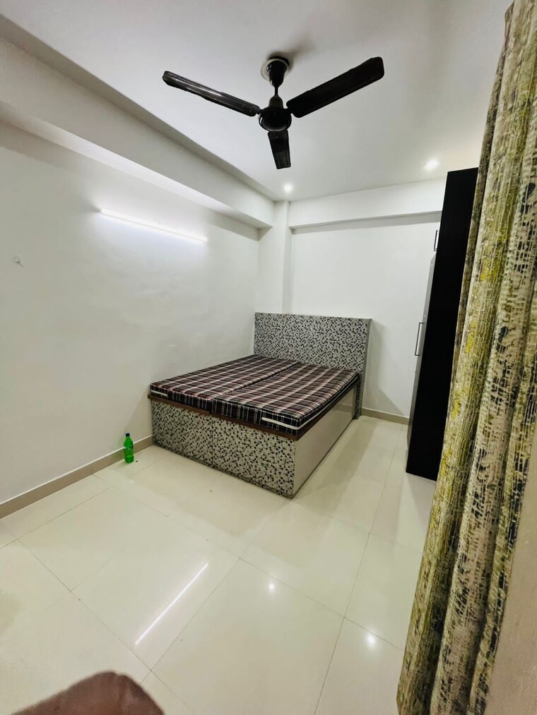 Bedroom, sector 40 1 Bedroom 699 Sq.Ft. Builder Floor In Sector 40 Gurgaon 9404395