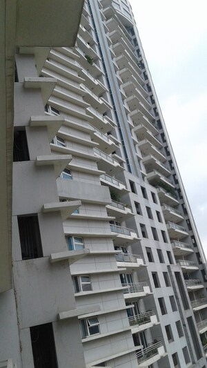 4 BHK Apartment – Exterior View View at DLF The Belaire, Sector 54 - for Sale