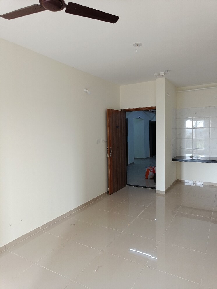 Room, kolte-patil-life-republic 1 Bedroom 471 Sq.Ft. Apartment In Hinjewadi Pune 9404356