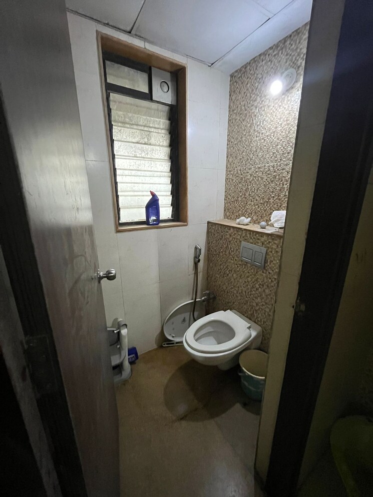 Bathroom, lodha-palava-eviva-k-to-t-urbano-a-c-f-and-i-to-t 1 Bedroom 505 Sq.Ft. Apartment In Dombivli East Thane 9404495