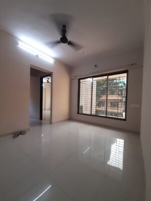 Room in 1 BHK Apartment at Goregaon West – for Rent