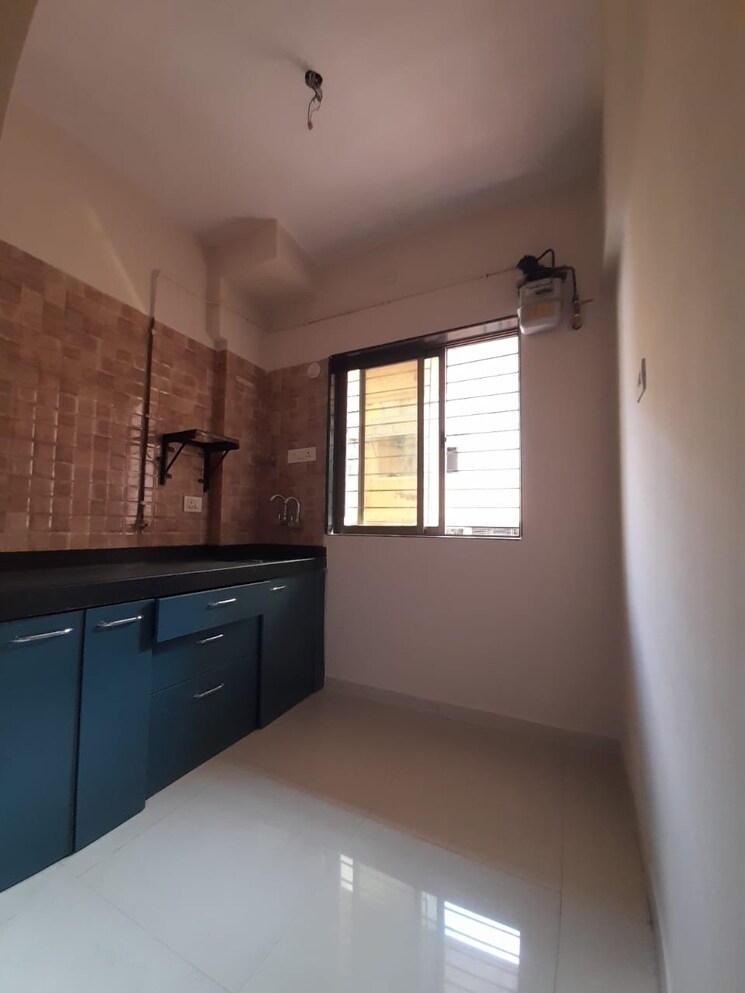 Room, goregaon west 1 Bedroom 320 Sq.Ft. Apartment In Goregaon West Mumbai 9404492