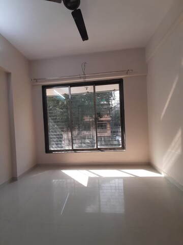 Room in 1 BHK Apartment at Goregaon West – for Rent