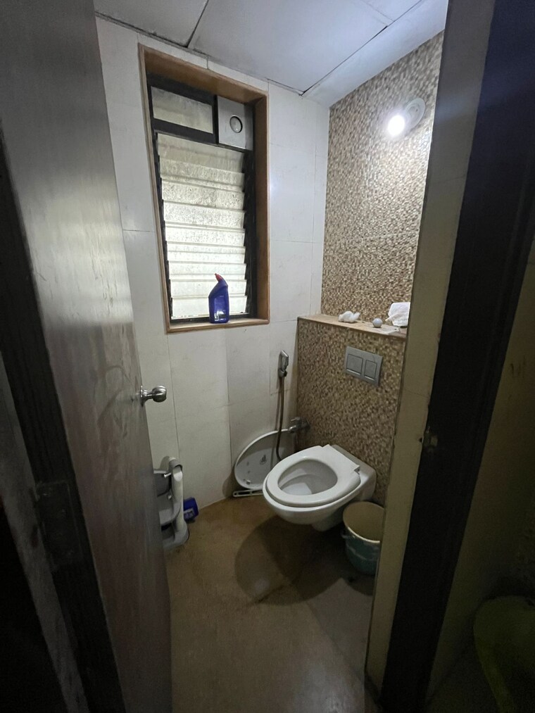 Bathroom, lodha-palava-downtown-dombivli-east 1 Bedroom 505 Sq.Ft. Apartment In Dombivli East Thane 9404545