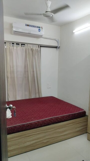 Bedroom in 1 BHK Apartment at Andheri West – for Rent