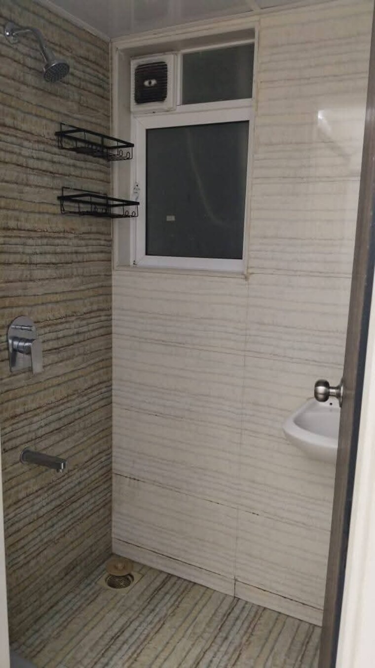 Bathroom, andheri west 1 Bedroom 380 Sq.Ft. Apartment In Andheri West Mumbai 9404530