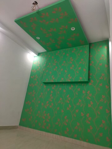 Room in 3 BHK Builder Floor at Govindpuri – for Sale