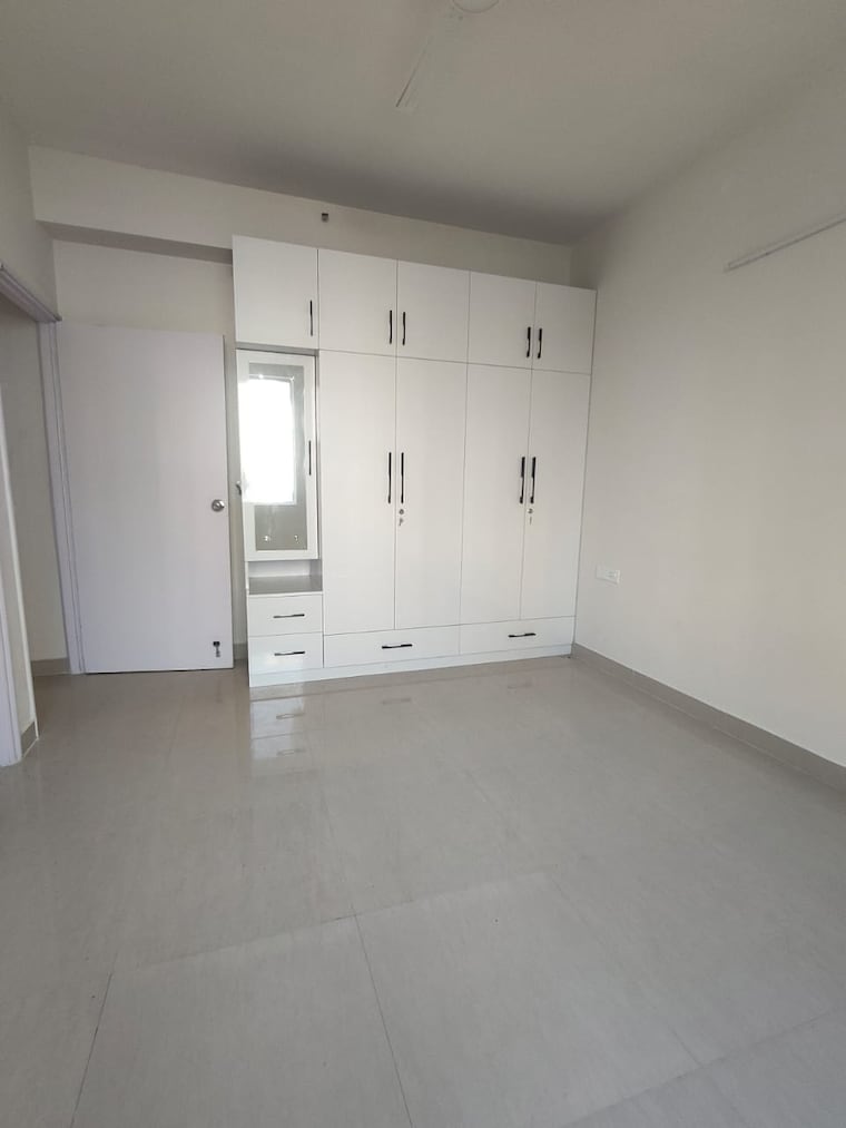 Room, rof-amaltas 3 Bedroom 645 Sq.Ft. Apartment In Sector 92 Gurgaon 9404529