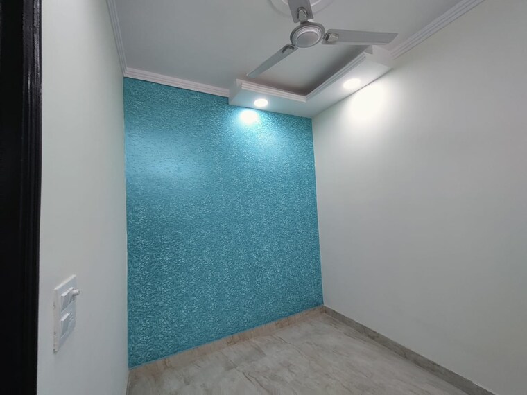 Room, govindpuri 3 Bedroom 800 Sq.Ft. Builder Floor In Govindpuri Delhi 9404559