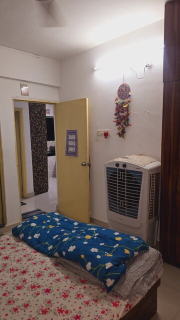 Bedroom in 2 BHK Apartment at Kharadi – for Rent