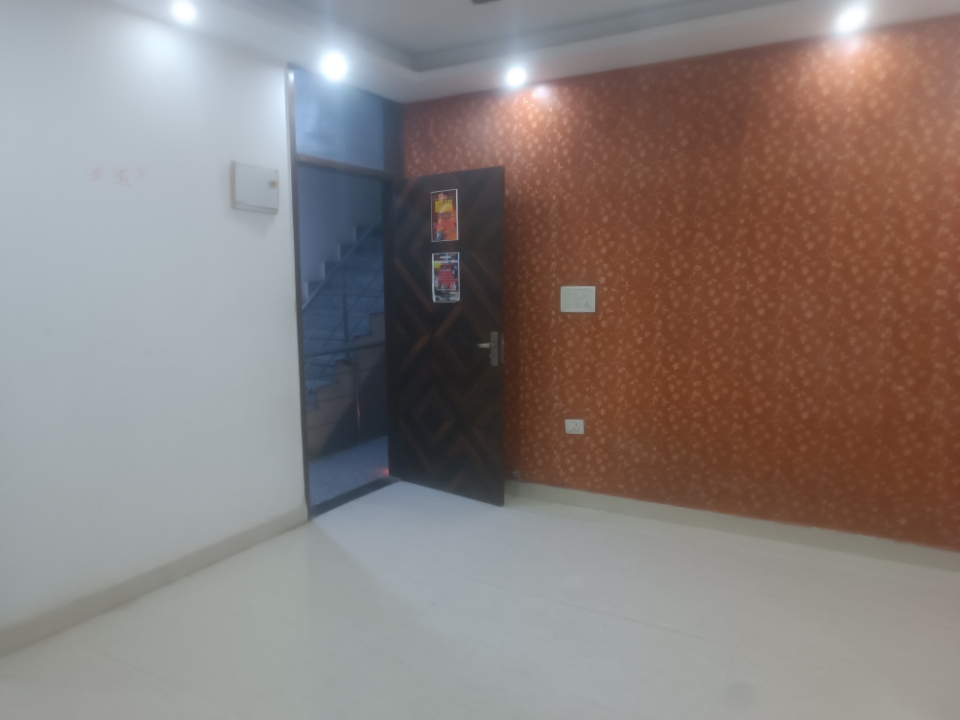 2 BHK Builder Floor For Rent in Govindpuri