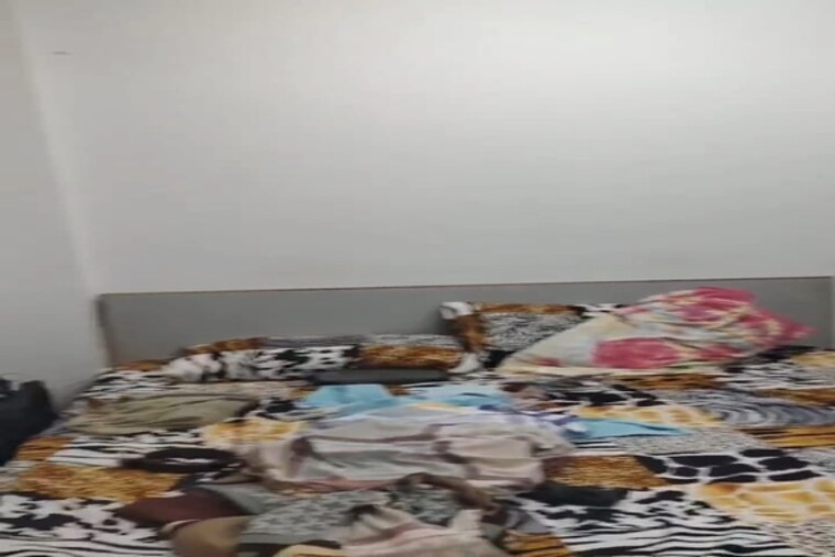 Bedroom, old rajinder nagar 1 RK 450 Sq.Ft. Builder Floor In Old Rajinder Nagar Delhi 9404694