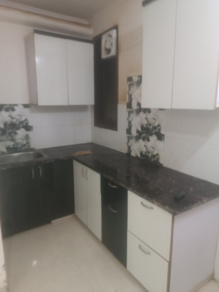 Kitchen, govindpuri 2 Bedroom 630 Sq.Ft. Builder Floor In Govindpuri Delhi 9404661