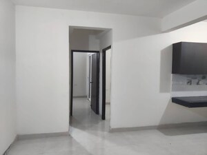 Room in 2 BHK Apartment at Signature Global The Roselia, Sector 95a – for Rent