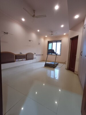 1 BHK Apartment For Rent in Borivali West
