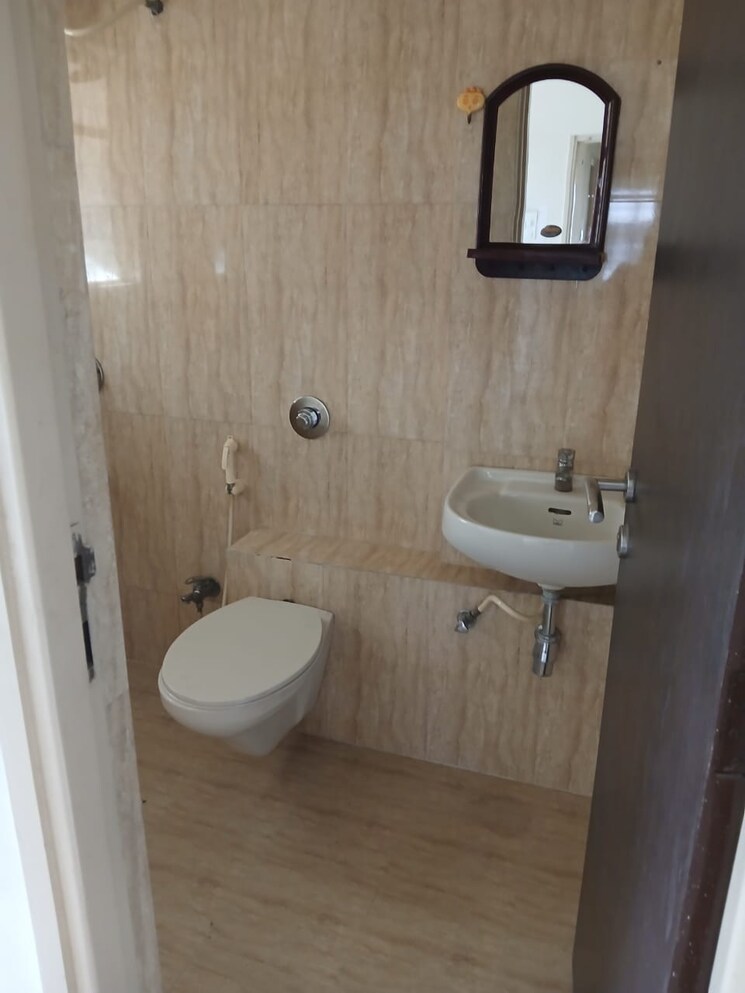 Attached Bathroom, baner 3 Bedroom 1200 Sq.Ft. Apartment In Baner Pune 9404618