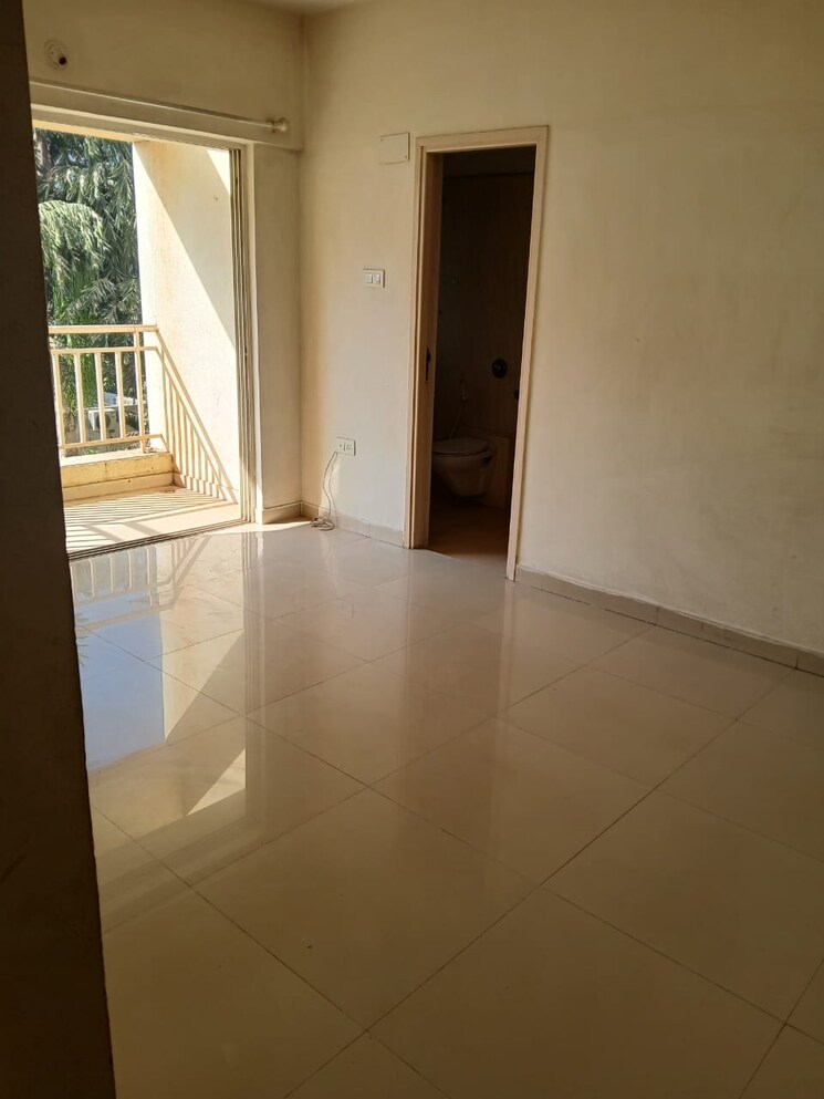 Room, baner 3 Bedroom 1200 Sq.Ft. Apartment In Baner Pune 9404618