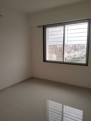 Room in 1 BHK Apartment at Sonigara Presidency, Ravet – for Rent