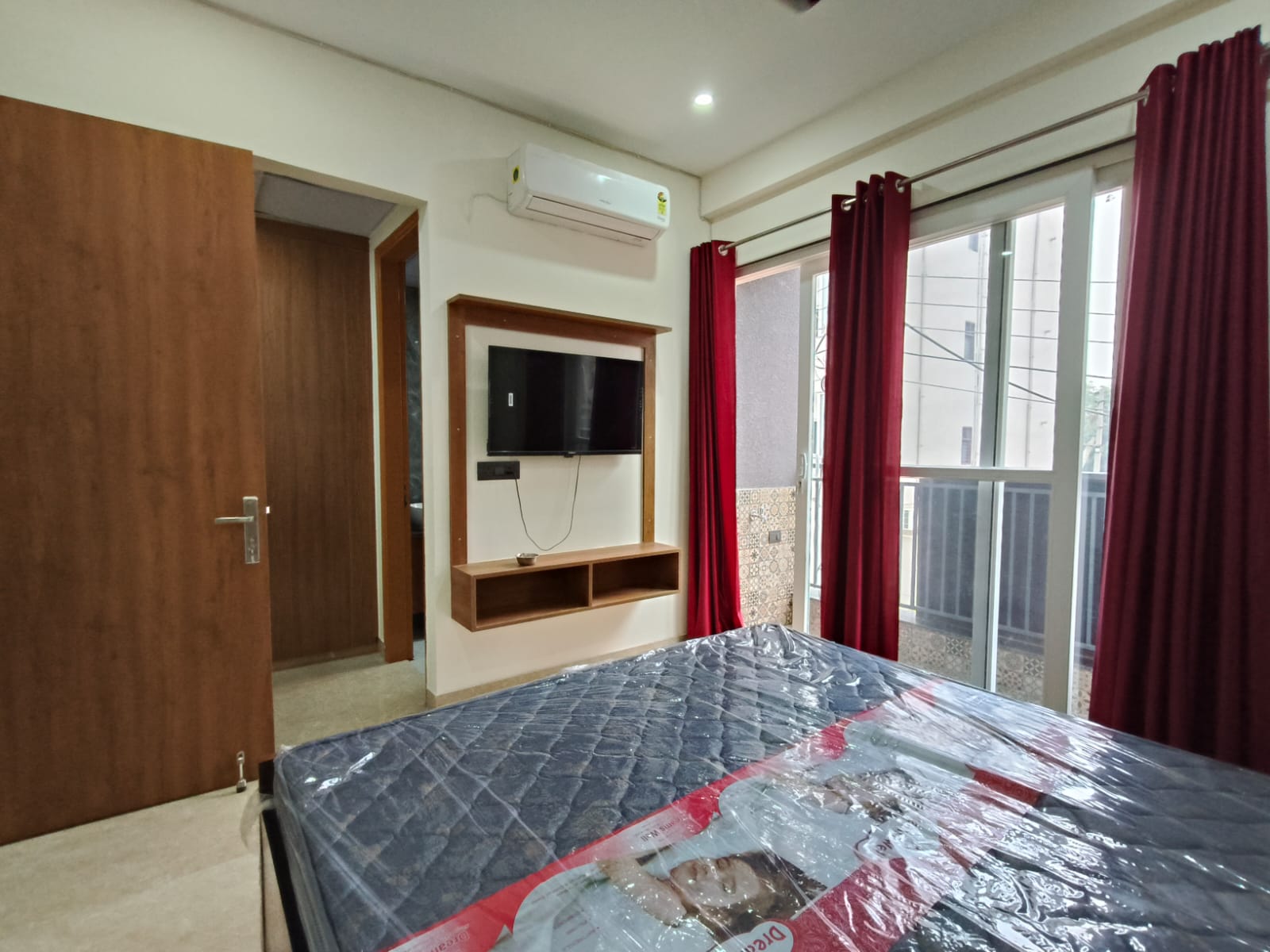 2 BHK + Pooja Room Apartment For Rent in Pivotal Paradise