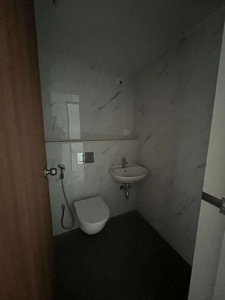 Bathroom, lodha-codename-premier 2 Bedroom 572 Sq.Ft. Apartment In Dombivli East Thane 9404756