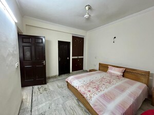 3 BHK Builder Floor For Rent in Sector 50