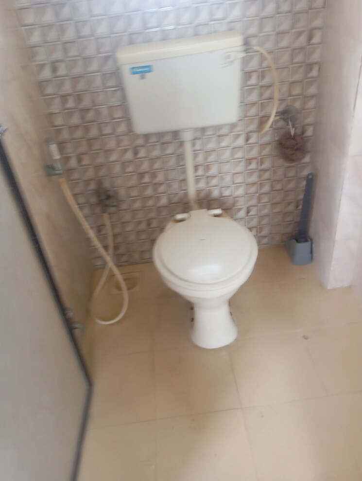 Master Bedroom, andheri east 1 RK 270 Sq.Ft. Apartment In Andheri East Mumbai 9404843