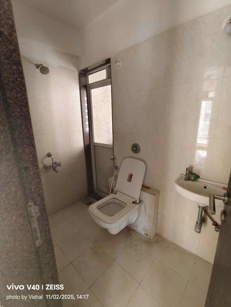 Bathroom, puranik-aarambh 2 Bedroom 499 Sq.Ft. Apartment In Ghodbunder Road Thane 9404899