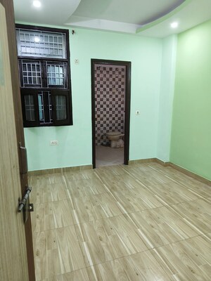 Room in 2 BHK Builder Floor at Shalimar Garden Extension I – for Sale