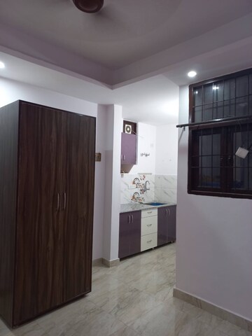 Room in 1.5 BHK Builder Floor at Saket – for Rent