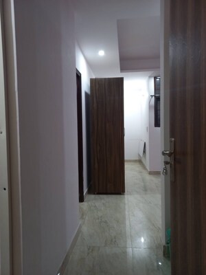 Bathroom in 1.5 BHK Builder Floor at Saket – for Rent