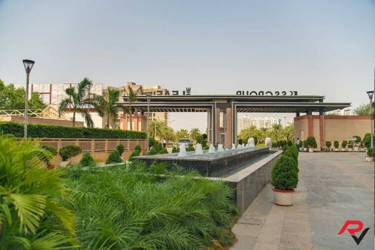 Garden, ss-the-leaf 2 Bedroom 1648 Sq.Ft. Apartment In Sector 85 Gurgaon 9404949