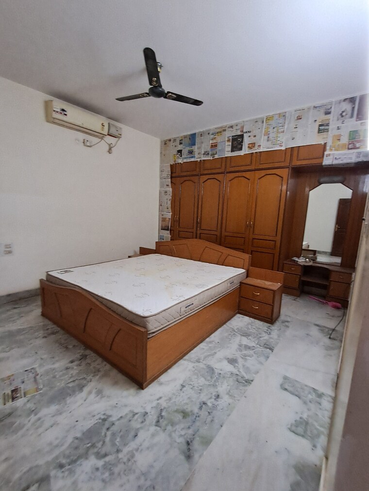 Room, btm layout stage 2 3 Bedroom 1800 Sq.Ft. Independent House In Btm Layout Stage 2 Bangalore 9405001