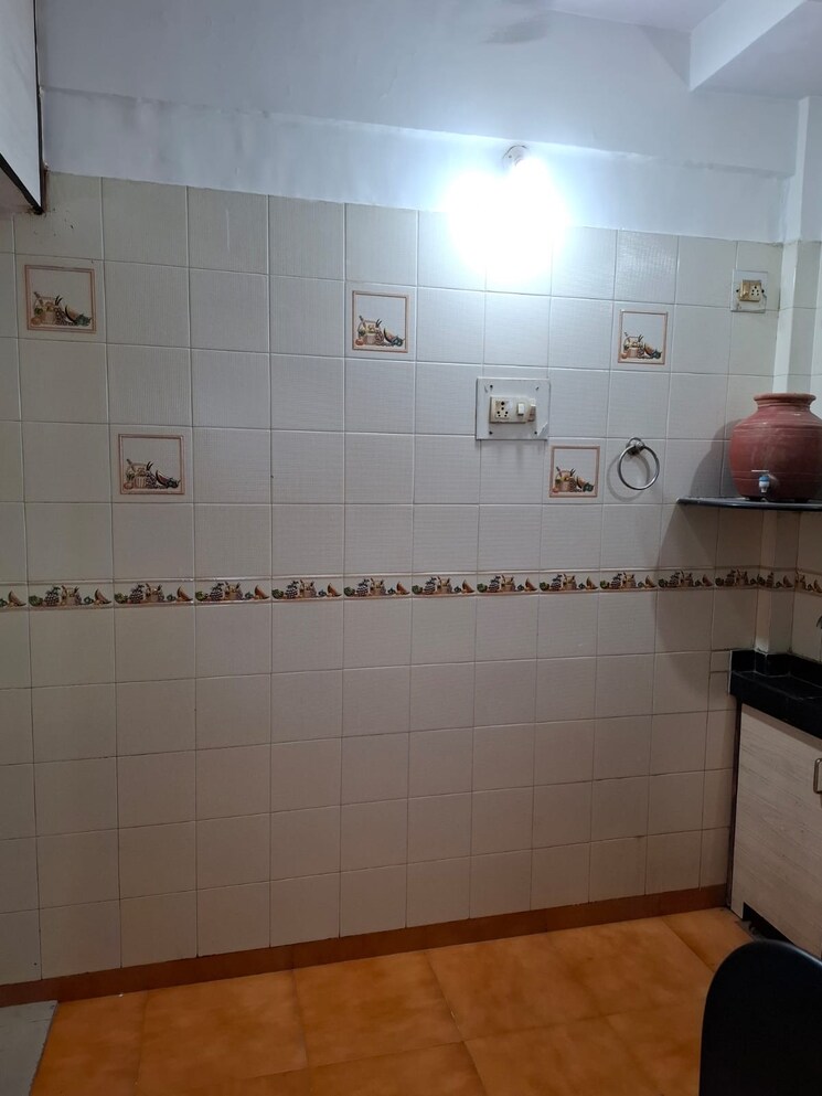 Bathroom, kokil-kunj-apartments 1 Bedroom 396 Sq.Ft. Apartment In Kandivali West Mumbai 9404998