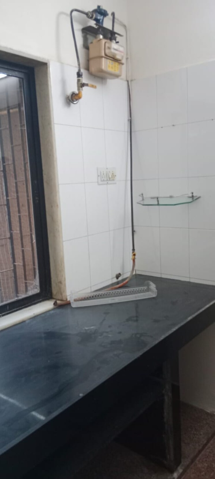 Bathroom, shiv-parvati 1 Bedroom 500 Sq.Ft. Apartment In Malad West Mumbai 9405081