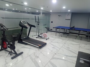 Master Bedroom in 1 BHK Apartment at DLF Building 10, Dlf Phase ii – for Rent