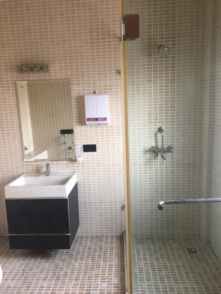 Bathroom, unitech-south-city-1 2 Bedroom 1500 Sq.Ft. Builder Floor In South City 1 Gurgaon 9405151